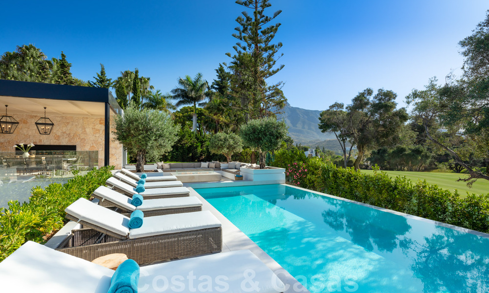 Exclusieve villa te koop, eerstelijns Aloha golf in afgesloten woonwijk in Nueva Andalucia - Marbella 35325