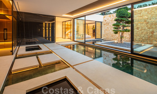 Exclusieve villa te koop, eerstelijns Aloha golf in afgesloten woonwijk in Nueva Andalucia - Marbella 35351 