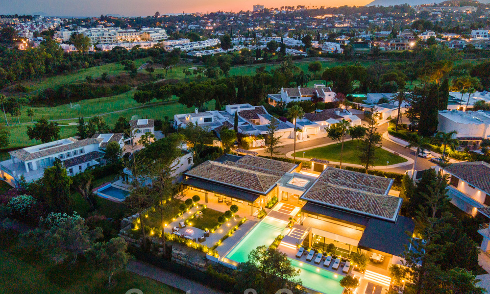 Exclusieve villa te koop, eerstelijns Aloha golf in afgesloten woonwijk in Nueva Andalucia - Marbella 35353