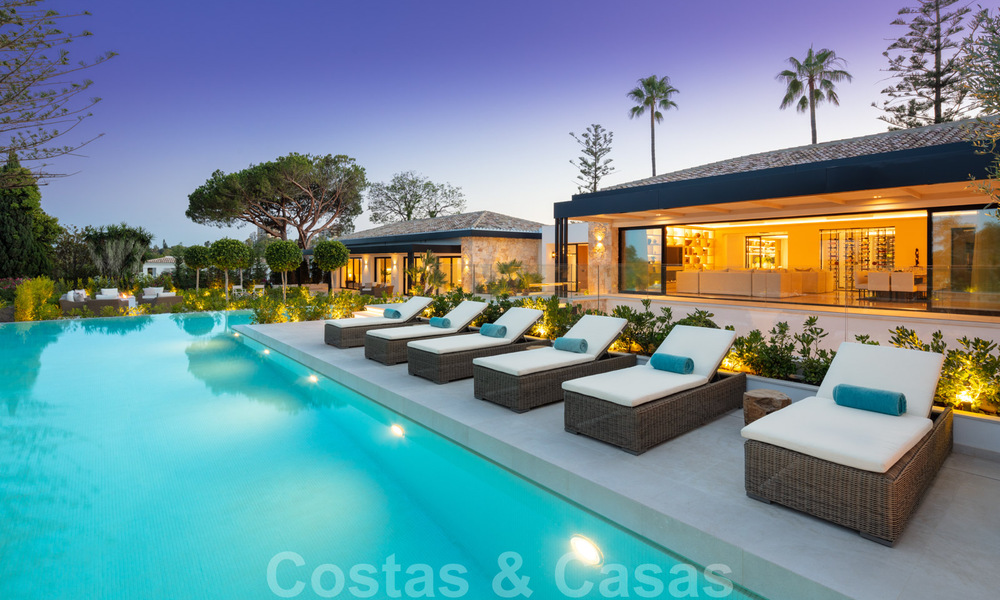 Exclusieve villa te koop, eerstelijns Aloha golf in afgesloten woonwijk in Nueva Andalucia - Marbella 35355