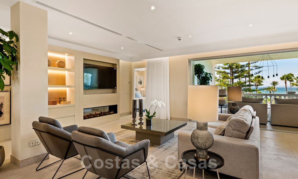 Exclusief appartement te koop met zeezicht in een eerstelijnsstrandcomplex aan de New Golden Mile, Marbella - Estepona 35540