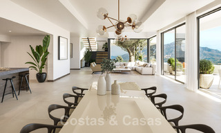 Moderne luxevilla te koop met panoramisch zeezicht aan de New Golden Mile tussen Marbella en Estepona. Instapklaar. 35587 