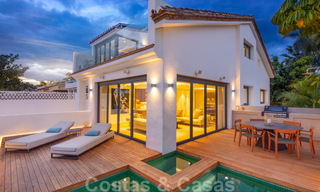 Tweedelijnsstrand luxevilla te koop in Puente Romano, Golden Mile, Marbella 35612 