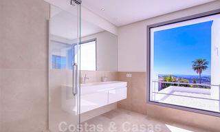 Instapklare, nieuwe moderne luxevilla te koop in Marbella - Benahavis in een afgesloten en beveiligde woonwijk 35648 