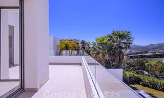 Instapklare, nieuwe moderne luxevilla te koop in Marbella - Benahavis in een beveiligde urbanisatie 35711 