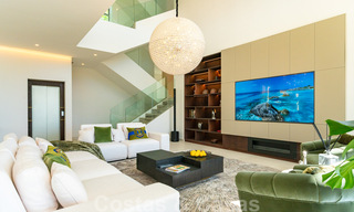 Instapklare, nieuwe moderne villa te koop met zeezicht vanaf ieder niveau in een vijfsterren golfresort in Marbella - Benahavis 35730 