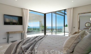 Instapklare, nieuwe moderne villa te koop met zeezicht vanaf ieder niveau in een vijfsterren golfresort in Marbella - Benahavis 35744 