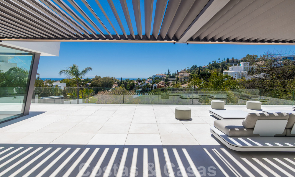 Instapklare, super luxueuze, nieuwe moderne villa te koop, met schitterend uitzicht in een golf urbanisatie in Marbella - Benahavis 35849
