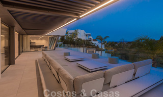 Instapklare, super luxueuze, nieuwe moderne villa te koop, met schitterend uitzicht in een golf urbanisatie in Marbella - Benahavis 35854 