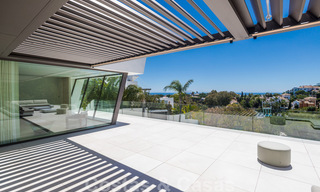 Instapklare, super luxueuze, nieuwe moderne villa te koop, met schitterend uitzicht in een golf urbanisatie in Marbella - Benahavis 35858 