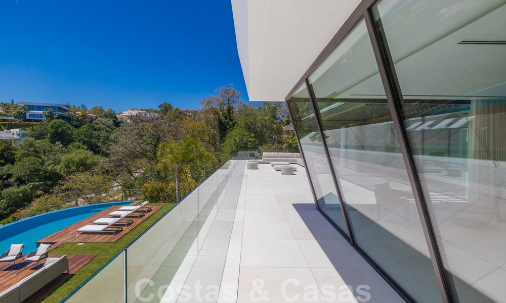 Instapklare, super luxueuze, nieuwe moderne villa te koop, met schitterend uitzicht in een golf urbanisatie in Marbella - Benahavis 35859