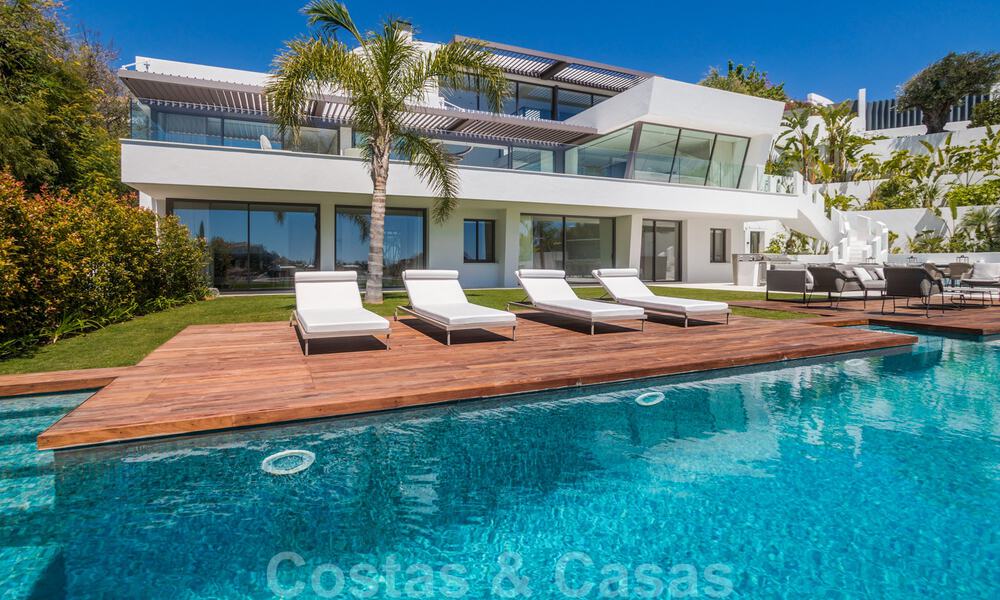 Instapklare, super luxueuze, nieuwe moderne villa te koop, met schitterend uitzicht in een golf urbanisatie in Marbella - Benahavis 35862