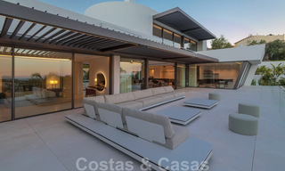 Instapklare, super luxueuze, nieuwe moderne villa te koop, met schitterend uitzicht in een golf urbanisatie in Marbella - Benahavis 35869 
