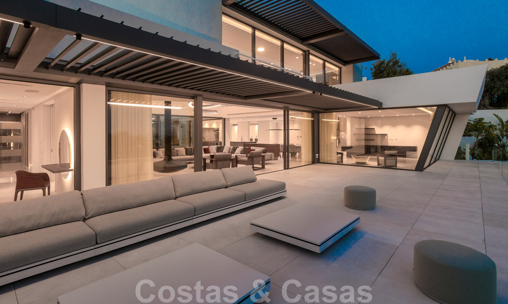 Instapklare, super luxueuze, nieuwe moderne villa te koop, met schitterend uitzicht in een golf urbanisatie in Marbella - Benahavis 35872