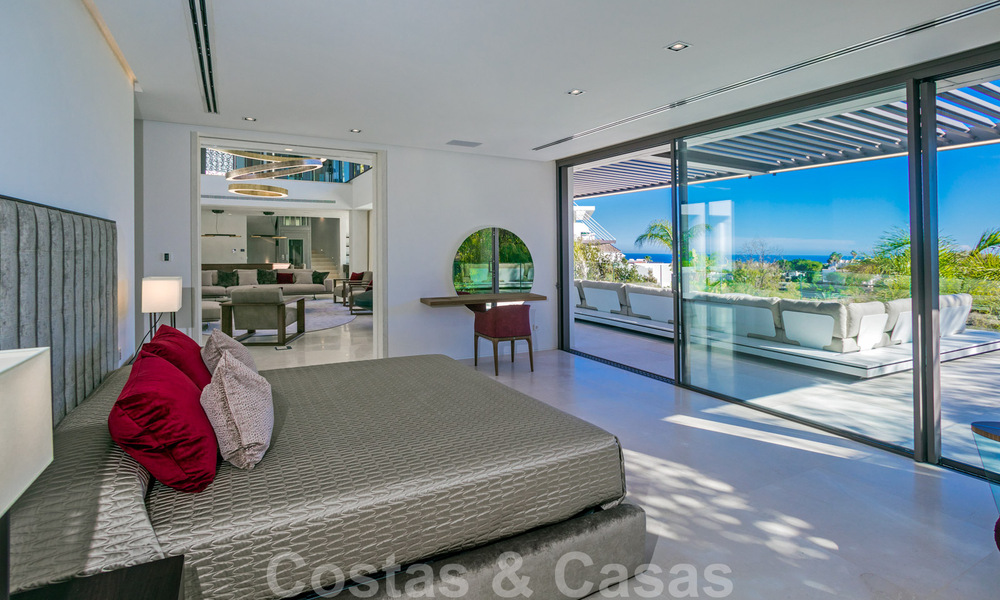 Instapklare, super luxueuze, nieuwe moderne villa te koop, met schitterend uitzicht in een golf urbanisatie in Marbella - Benahavis 35887