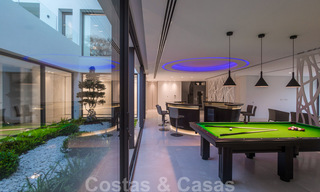 Instapklare, super luxueuze, nieuwe moderne villa te koop, met schitterend uitzicht in een golf urbanisatie in Marbella - Benahavis 35901 