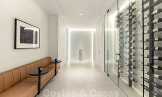 Sensationele nieuwe moderne luxevilla te koop met zeezicht in “gated” El Madroñal in het gebied van Marbella - Benahavis 35910 