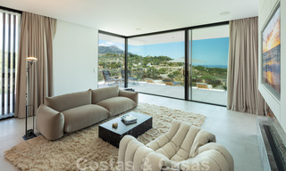 Sensationele nieuwe moderne luxevilla te koop met zeezicht in “gated” El Madroñal in het gebied van Marbella - Benahavis 35922 