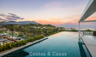 Sensationele moderne luxevilla te koop met zeezicht in “gated” El Madroñal in het gebied van Marbella - Benahavis 779469 