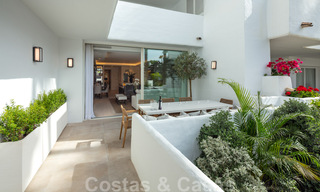 Luxueus gerenoveerd 4-slaapkamer appartement te koop in Puente Romano - Golden Mile, Marbella 35939 