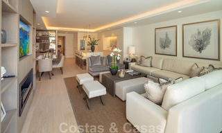 Luxueus gerenoveerd 4-slaapkamer appartement te koop in Puente Romano - Golden Mile, Marbella 35943 