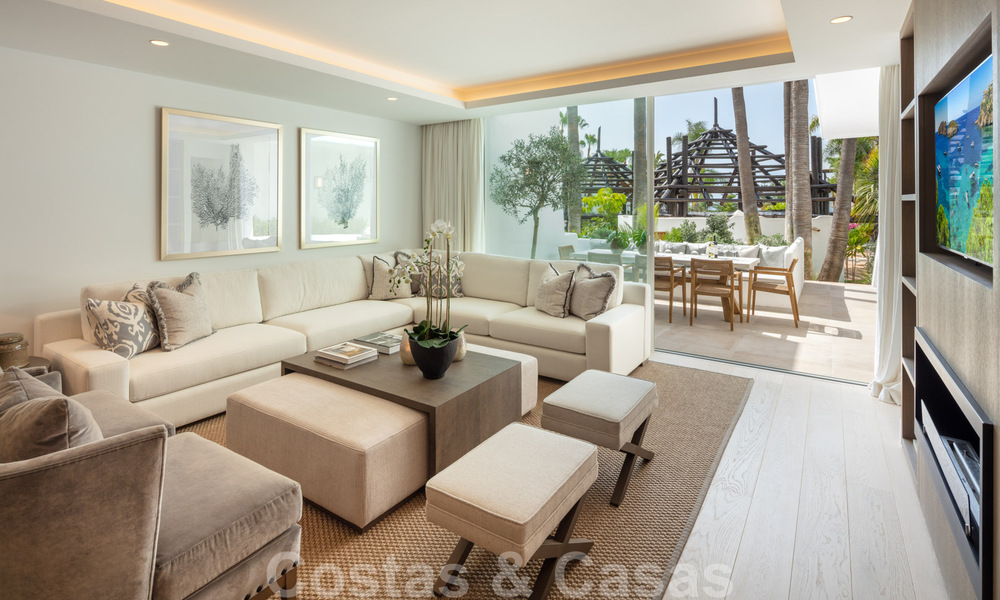 Luxueus gerenoveerd 4-slaapkamer appartement te koop in Puente Romano - Golden Mile, Marbella 35944
