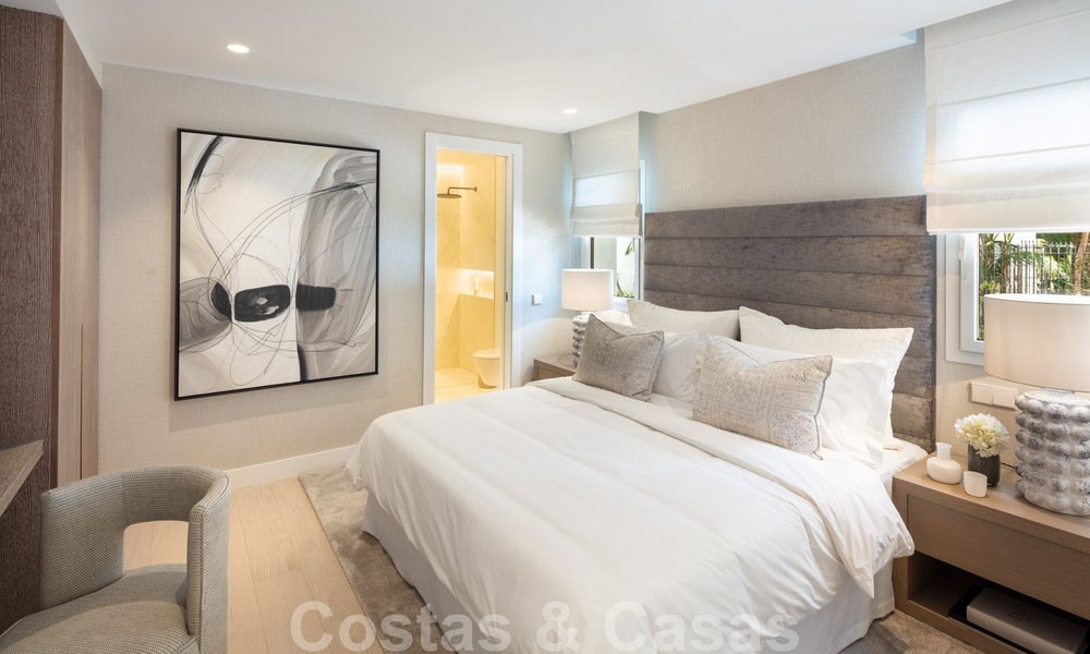 Luxueus gerenoveerd 4-slaapkamer appartement te koop in Puente Romano - Golden Mile, Marbella 35957