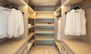 Luxueus gerenoveerd 4-slaapkamer appartement te koop in Puente Romano - Golden Mile, Marbella 35964 