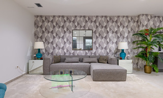 Instapklaar, nieuw modern appartement te koop in golfresort tussen Marbella en Estepona. Sterk verlaagd in prijs. 36008 