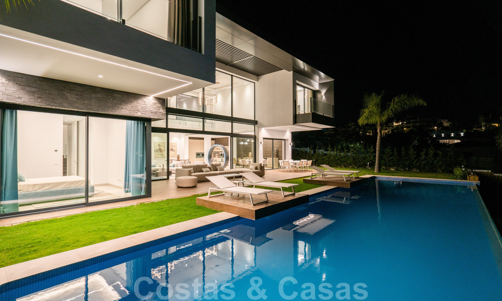 Instapklare, gloednieuwe moderne designer villa met prachtig uitzicht te koop te Marbella - Benahavis 36046
