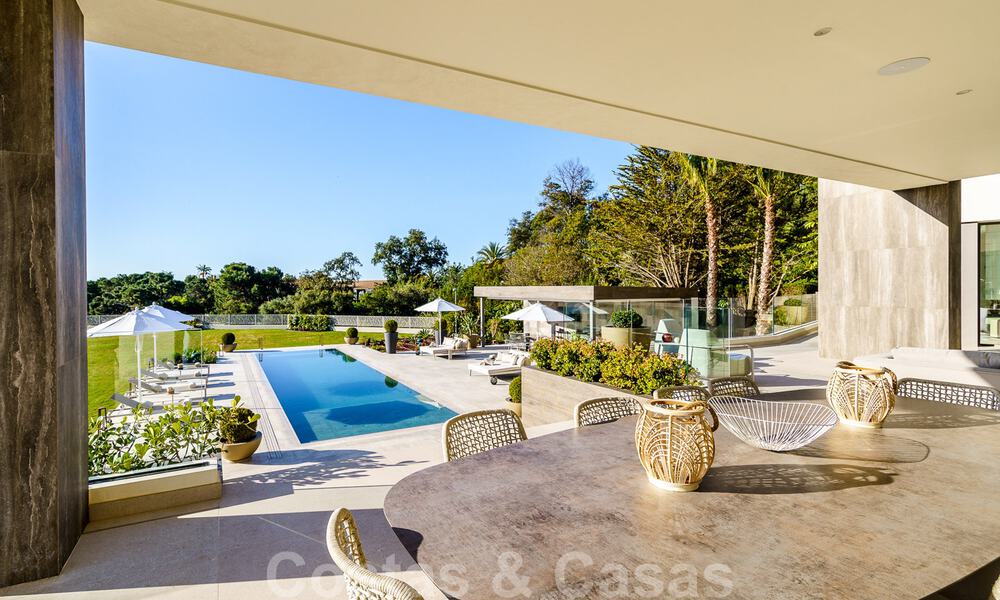 Nieuwbouw luxevilla te koop met zeezicht in het exclusieve La Zagaleta Golfresort, Benahavis - Marbella. Instapklaar. 40116