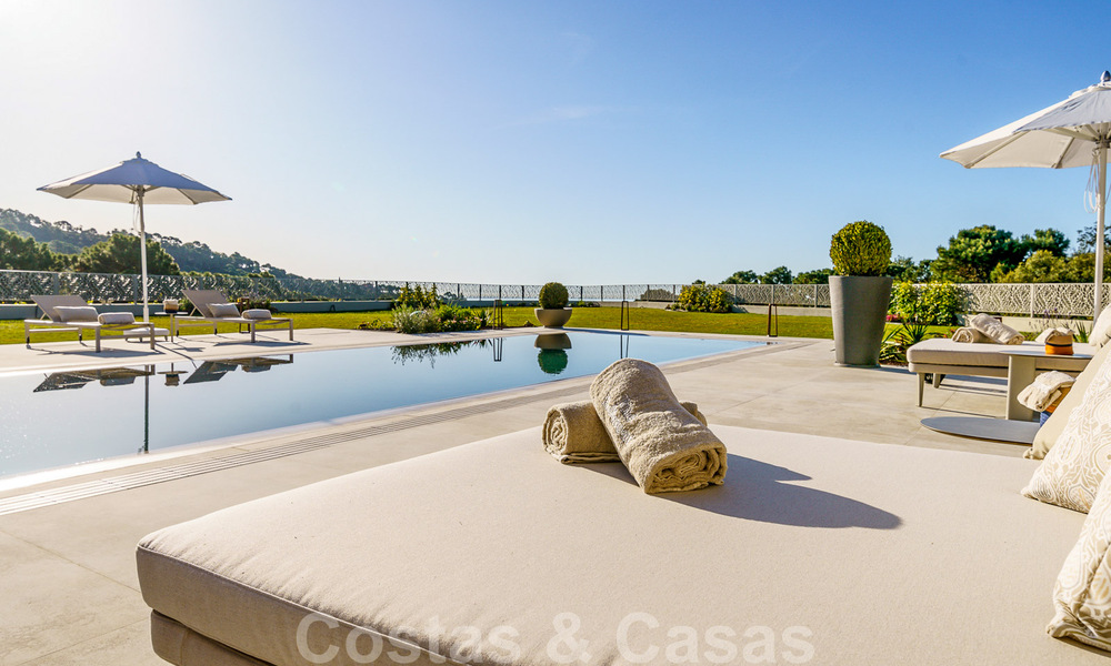 Nieuwbouw luxevilla te koop met zeezicht in het exclusieve La Zagaleta Golfresort, Benahavis - Marbella. Instapklaar. 40118