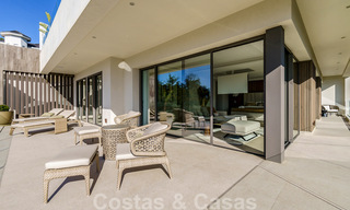 Nieuwbouw luxevilla te koop met zeezicht in het exclusieve La Zagaleta Golfresort, Benahavis - Marbella. Instapklaar. 40121 