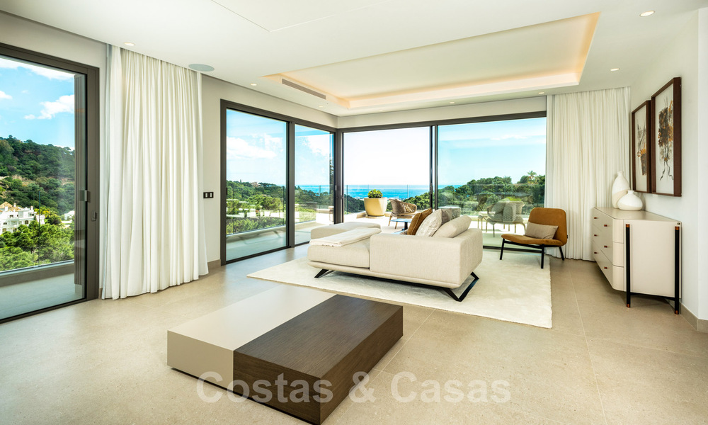 Nieuwbouw luxevilla te koop met zeezicht in het exclusieve La Zagaleta Golfresort, Benahavis - Marbella. Instapklaar. 40144