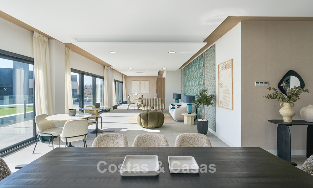 Moderne nieuwbouwappartementen met zeezicht te koop in Marbella - Estepona. Nu, instapklaar. Laatste units! 777403