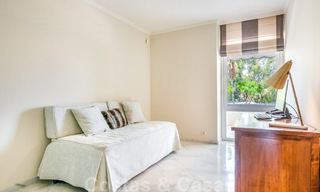 Gerenoveerd 3-slaapkamer luxe appartement te koop, eerstelijnsgolf Las Brisas in Nueva Andalucia, Marbella 36093 