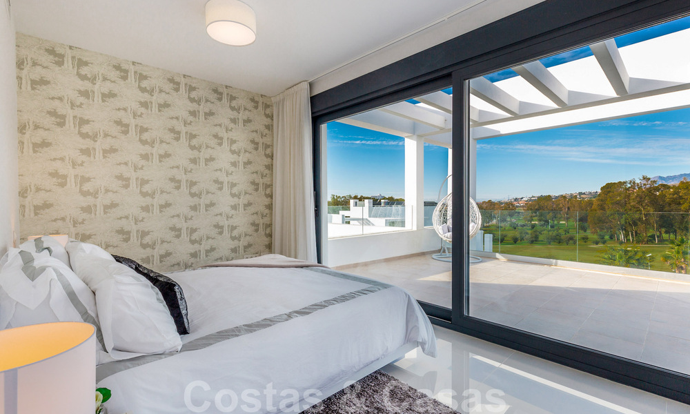 Modern luxe penthouse te koop in een eerstelijns golf design complex in Benahavis - Marbella 36120