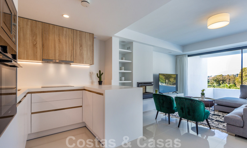 Modern luxe penthouse te koop in een eerstelijns golf design complex in Benahavis - Marbella 36129
