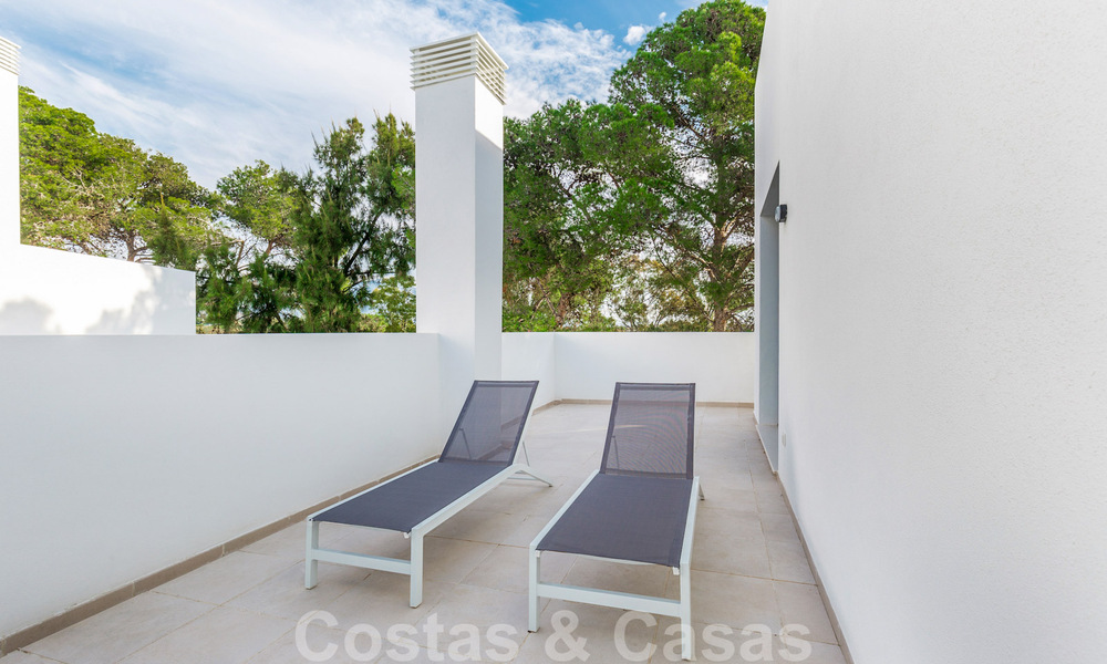Modern luxe penthouse te koop in een eerstelijns golf design complex in Benahavis - Marbella 36138