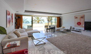 Appartement te koop met open zeezicht in het iconische eerstelijnsstrand complex Gray D’Albion in Puerto Banus, Marbella 36234 
