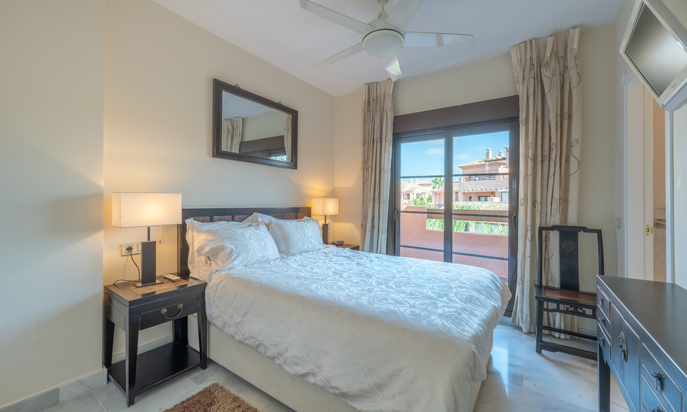 Penthouse met 5 slaapkamers te koop aan de strandzijde van de New Golden Mile, tussen Marbella en Estepona 36275