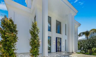Nieuwe luxevilla's in een moderne klassieke stijl te koop op de prestigieuze Golden Mile in Marbella 69706 