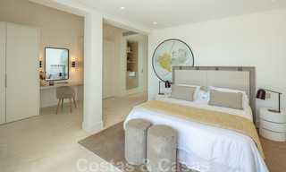 Zeer ruime luxevilla te koop in een Mediterrane stijl met een eigentijds design interieur in de Golf Vallei van Nueva Andalucia, Marbella 36514 