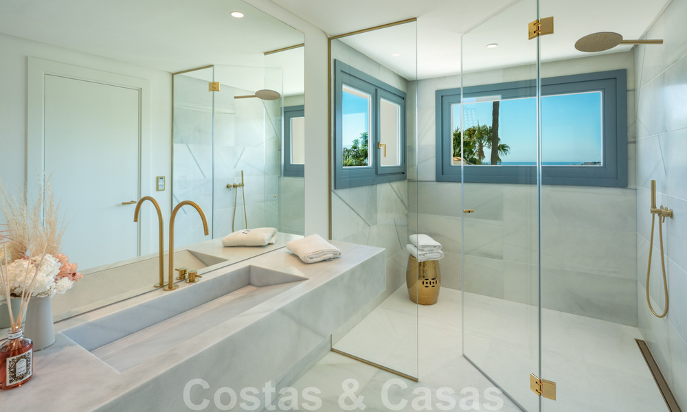 Zeer ruime luxevilla te koop in een Mediterrane stijl met een eigentijds design interieur in de Golf Vallei van Nueva Andalucia, Marbella 36515
