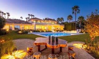 Zeer ruime luxevilla te koop in een Mediterrane stijl met een eigentijds design interieur in de Golf Vallei van Nueva Andalucia, Marbella 36536 