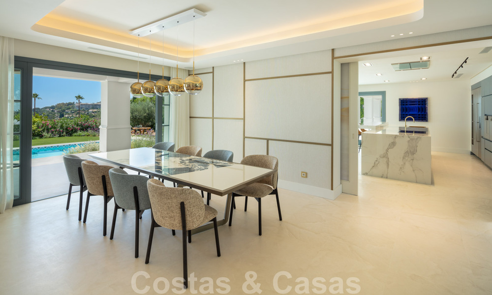 Zeer ruime luxevilla te koop in een Mediterrane stijl met een eigentijds design interieur in de Golf Vallei van Nueva Andalucia, Marbella 36538