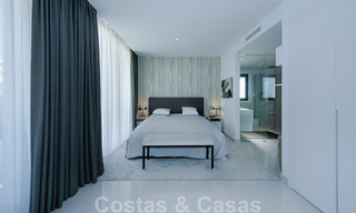 Instapklaar, ruim modern design penthouse te koop in luxueus complex in Marbella - Estepona 36962 