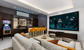 Strak modern, eerstelijnsstrand luxeappartement te koop in Emare, New Golden Mile, tussen Marbella en Estepona 36953 