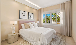Eigentijds gerenoveerd eerstelijnsstrand Penthouse te koop met 4 slaapkamers en prachtig zeezicht op de New Golden Mile tussen Marbella en Estepona 36905 