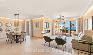 Eigentijds gerenoveerd eerstelijnsstrand Penthouse te koop met 4 slaapkamers en prachtig zeezicht op de New Golden Mile tussen Marbella en Estepona 36906 